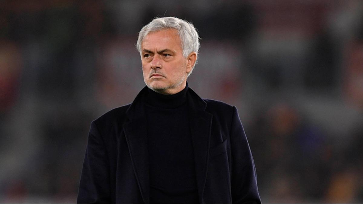 Fenerbahe'den paylam! Jose Mourinho'nun geli tarihi belli oldu