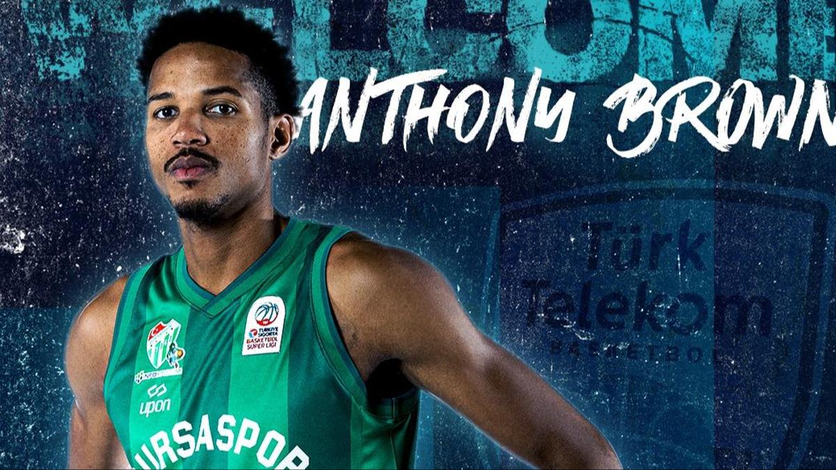 Trk Telekom, Anthony Brown'u renklerine balad