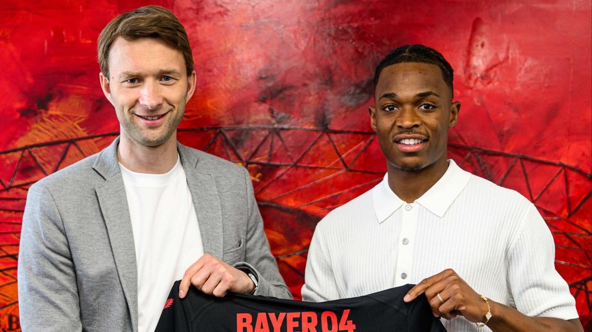 Bayer Leverkusen, 19'luk yldz kadrosuna katt