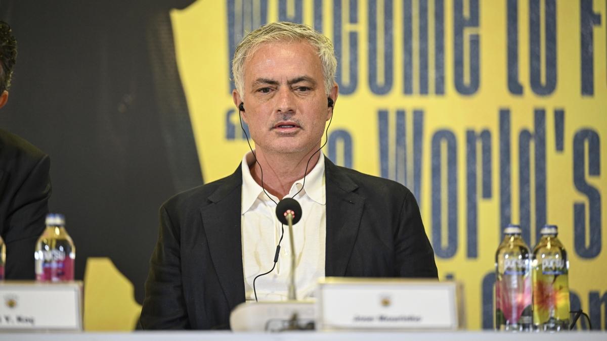 Jose Mourinho yeni transferi duyurdu! ''Galatasaray'a ok yakn''