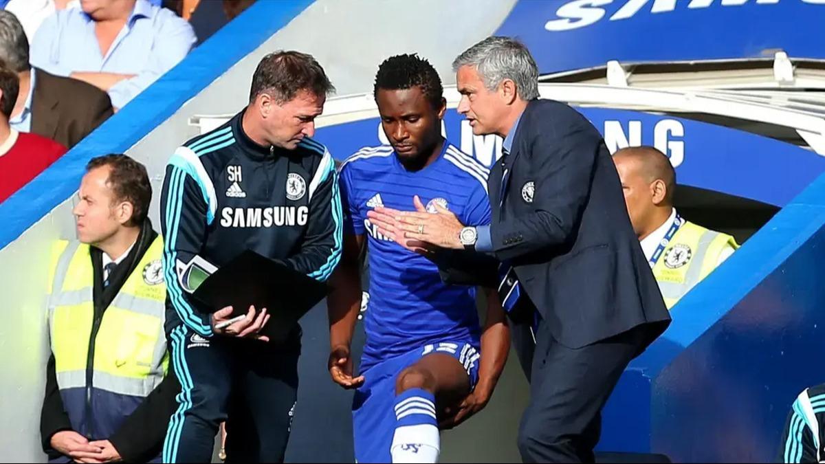 Obi Mikel, Jose Mourinho'yu uyard! ''Kazanamazsan sana srt evirecekler''