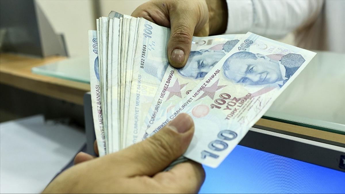 4,8 milyar lira tutarndaki yal ve engelli ayl hesaplara yatrld