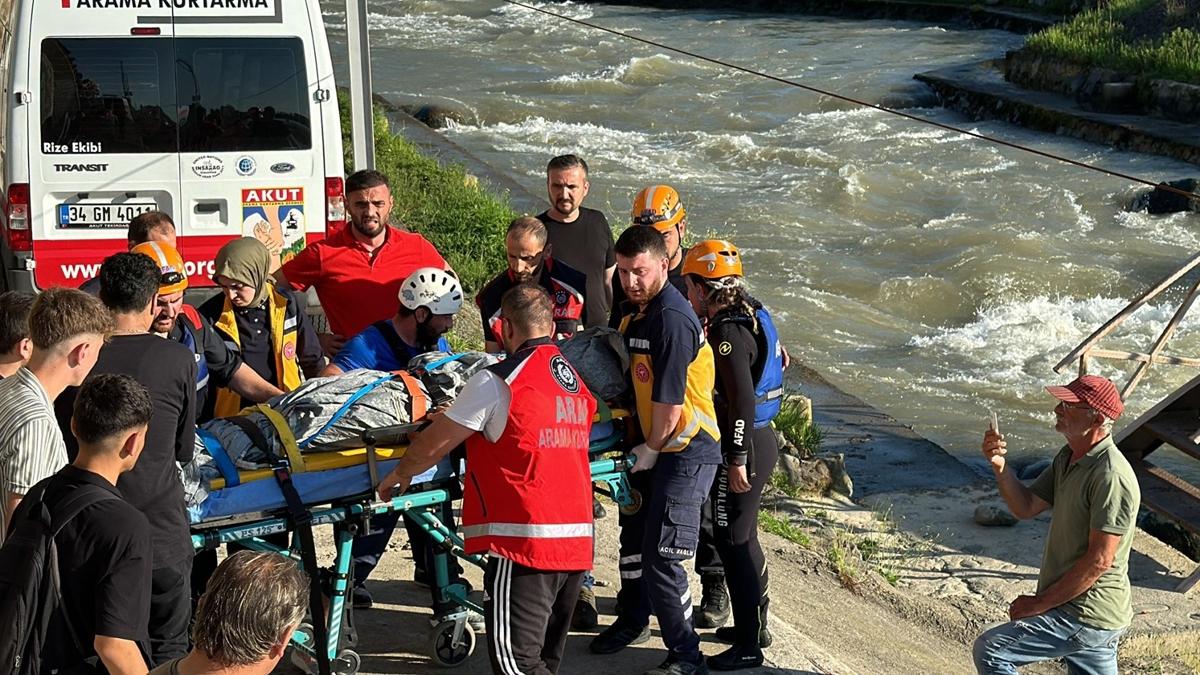 Rize'de 4 kii yapay glde akntya kapld: 2'si hayatn kaybetti