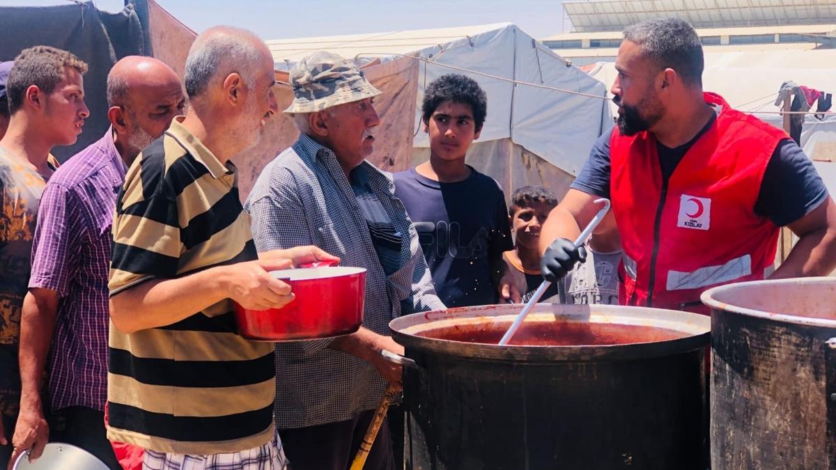 Trk Kzlay'dan, 15 bin Gazzeliye gnlk scak yemek 