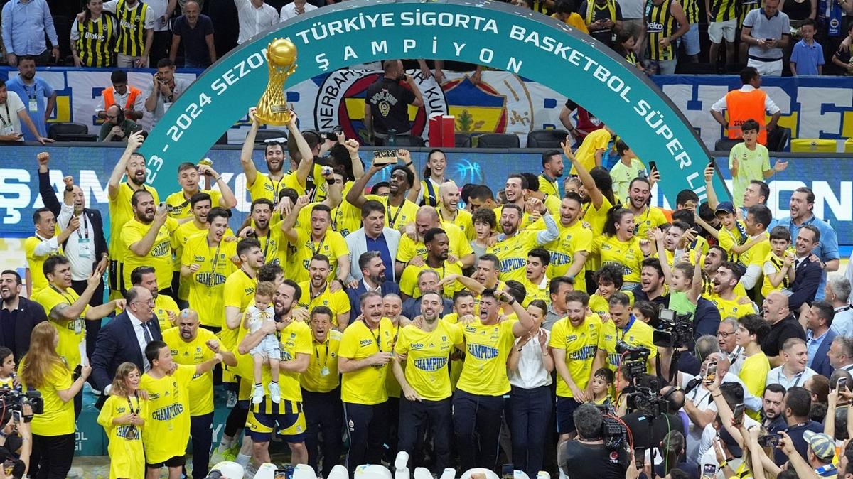 Fenerbahe Beko'dan 11. ampiyonluk! Anadolu Efes'i final serisinde 3-1'le getiler