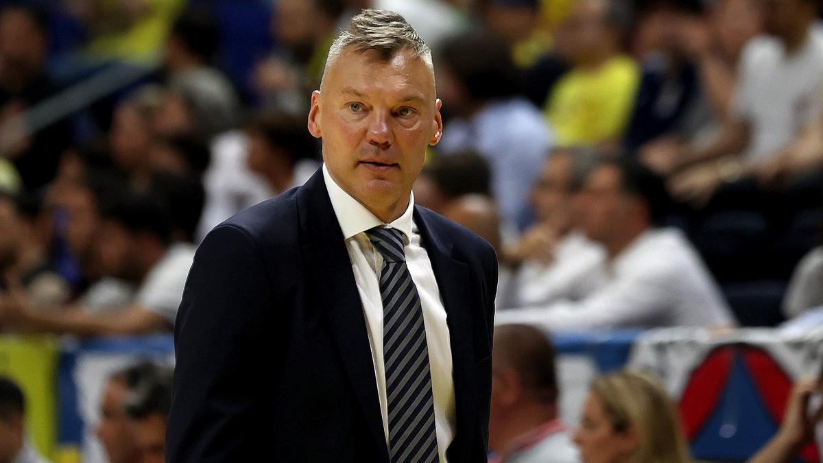 lk sezonunda 2 kupa! Sarunas Jasikevicius, Fenerbahe Beko ile tarih yazd