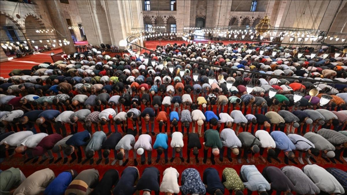 llere gre Kurban Bayram namaz saatleri belli oldu