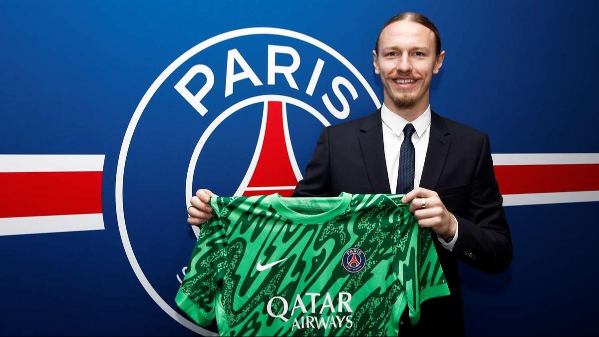 Paris Saint-Germain yeni kalecisini aklad