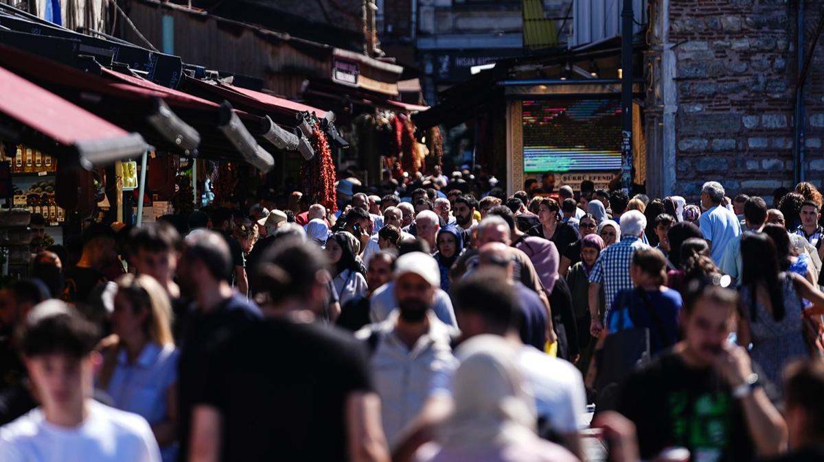 stanbul'da tarihi mekanlar arife gn doldu tat