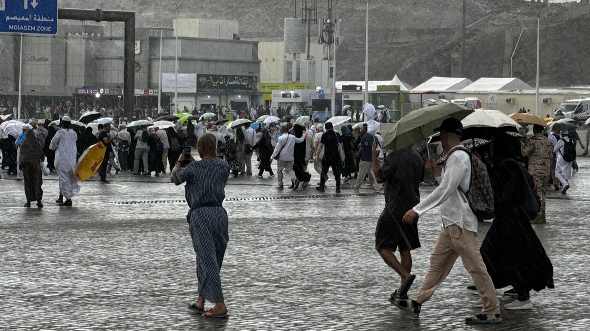 Mekke'de etkisini gsteren saanakla birlikte haclar, ksa sreli serinlik yaad