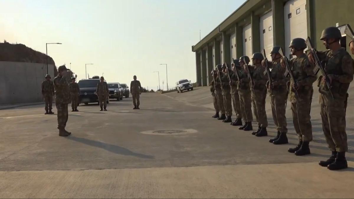 Orgeneral Bayraktarolu'nda snr birliklerine ziyaret