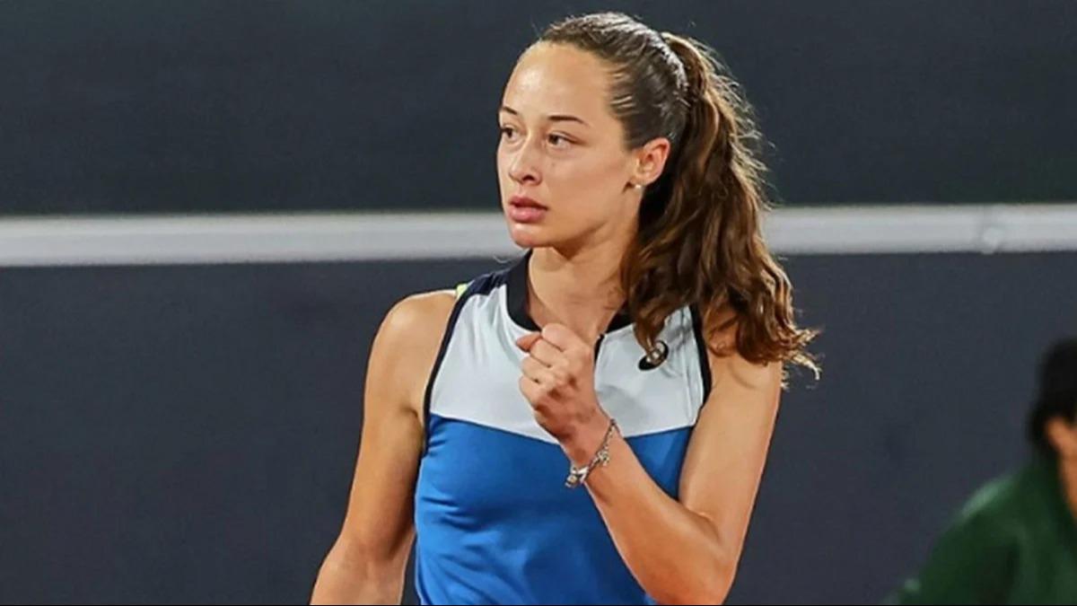 Milli tenisi Zeynep Snmez eyrek finalin kapsndan dnd