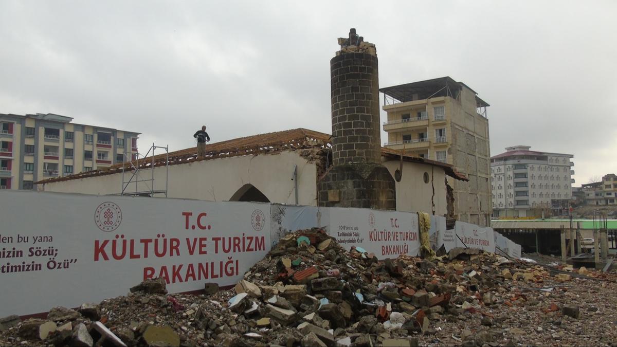 159 yllk  Derviiye Camisi deprem sonras yeniden yaplandrlyor