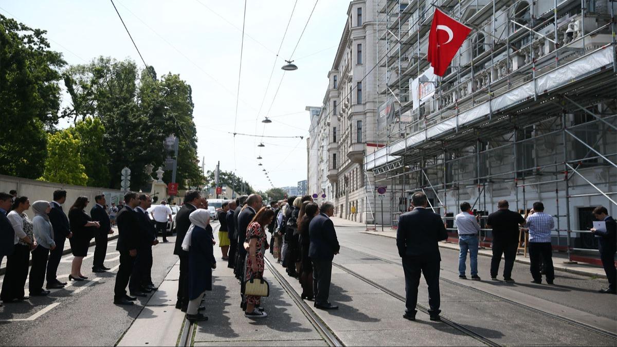 Ermeni terristlerce ehit edilen demokrasi ehidimiz Erdoan zen Viyana'da  anld