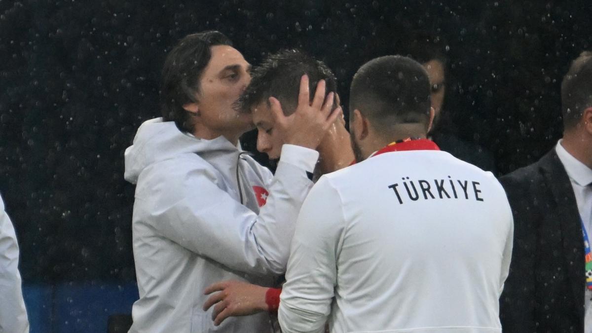 Arda Gler'den Montella iin paylam!