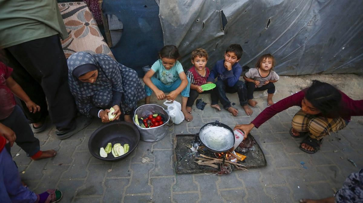 Gazze'deki hkmet: Bir milyonu akn ocuun hayat tehdit altnda 