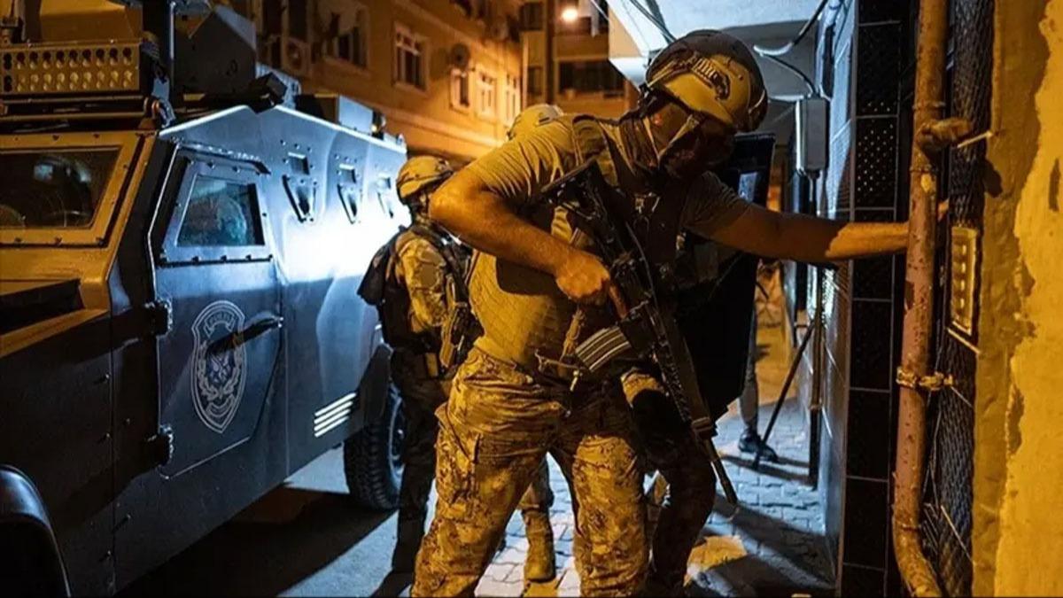 47 ilde zehir tacirlerine operasyon! 445 kii yakaland