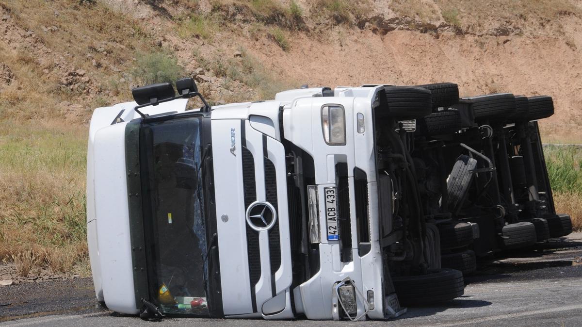 Akaryakt ykl tr kontrolden karak devrildi: 1 yaral