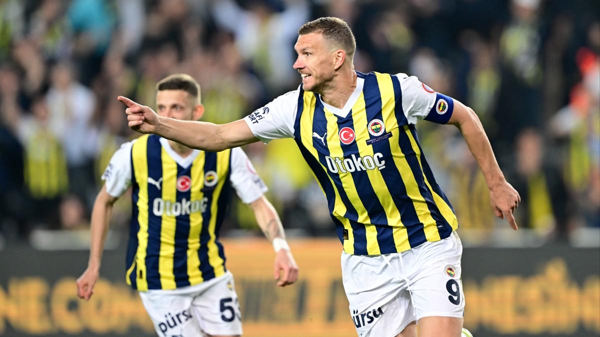 Edin Dzeko, Hrvat devine imza atyor!