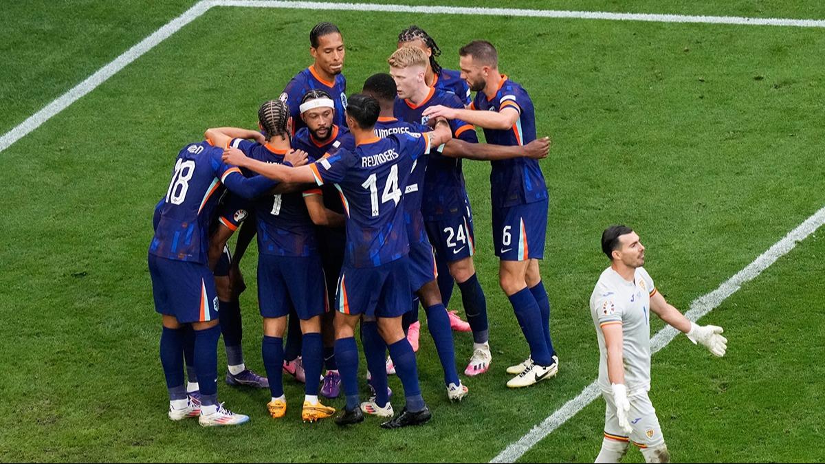 Portakallar farkl galip! Hollanda eyrek bileti 3 golle ald