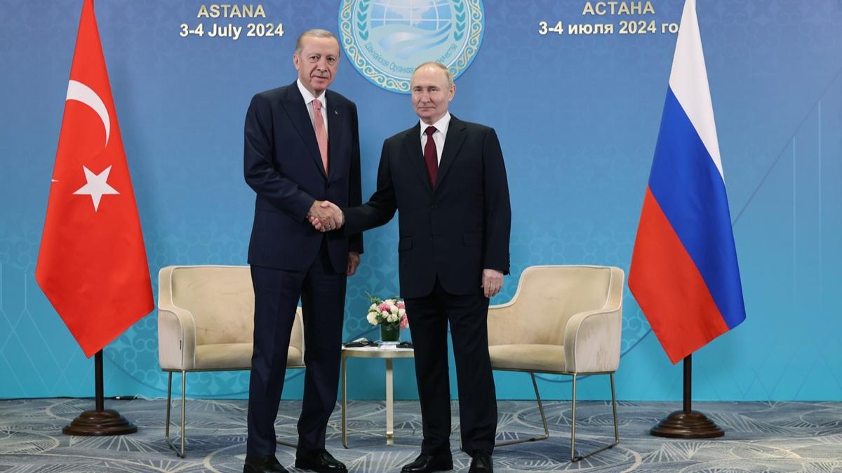 Bakan Erdoan, Astana'da Putin ile grt: lk hedefimiz Akkuyu'yu devreye almak