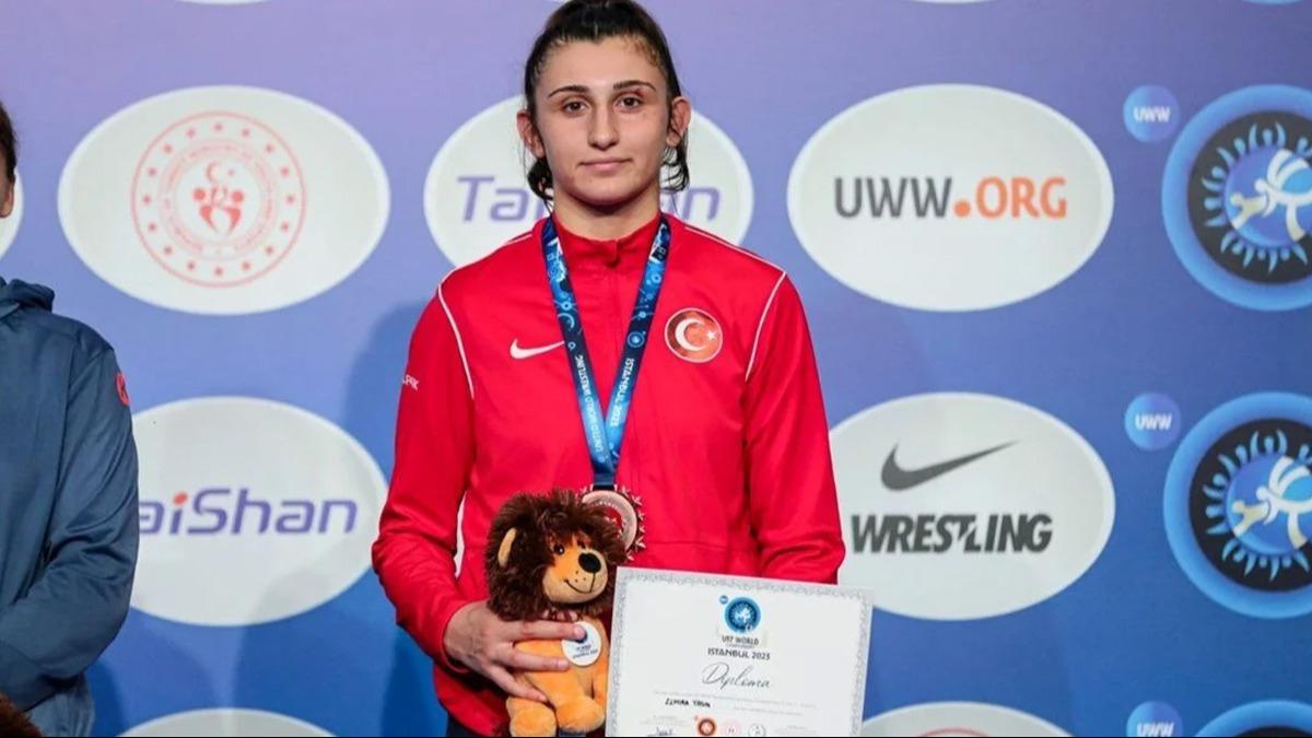 Milli sporcu Elmira Yasin'den altn madalya