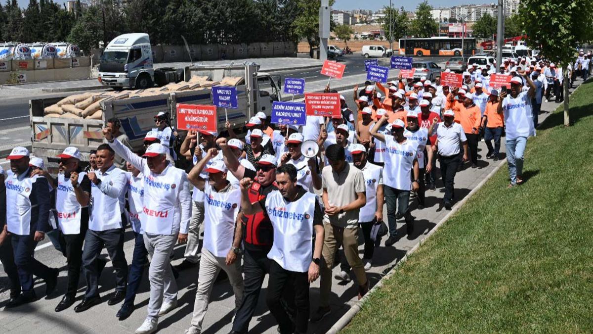 CHP'li belediyede mobbing! ilere kydlar, retmenleri pe srdler