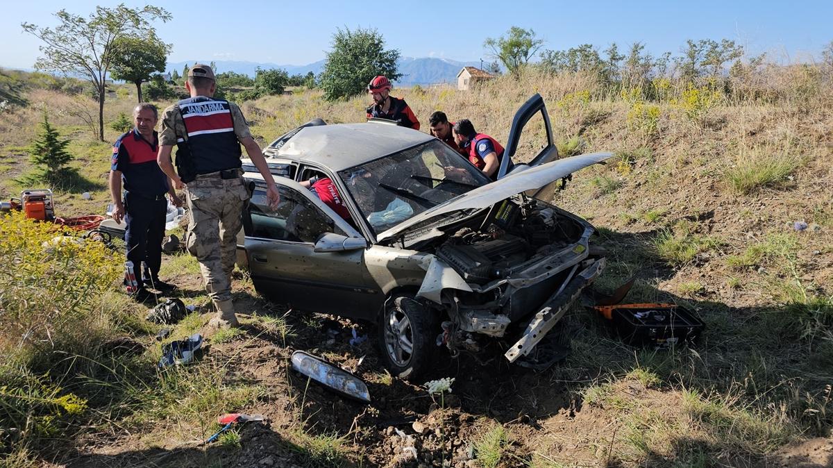 Erzincan'da ara arampole devrildi