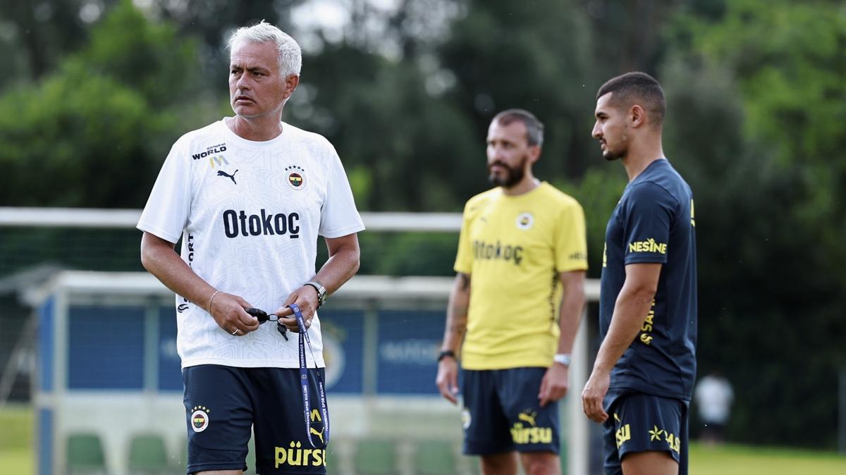 Fenerbahe'de yeni sezon hazrlklar  Mourinho ynetiminde devam ediyor