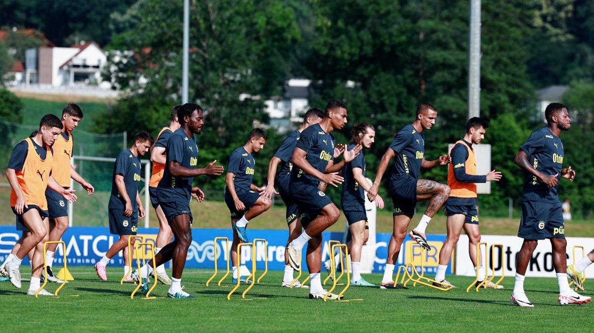 Fenerbahe'de yeni sezon mesaisi sryor!