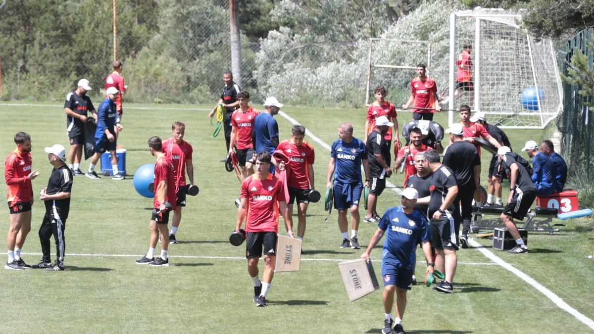 Gaziantep FK gelecek sezon hazrlklarna devam ediyor