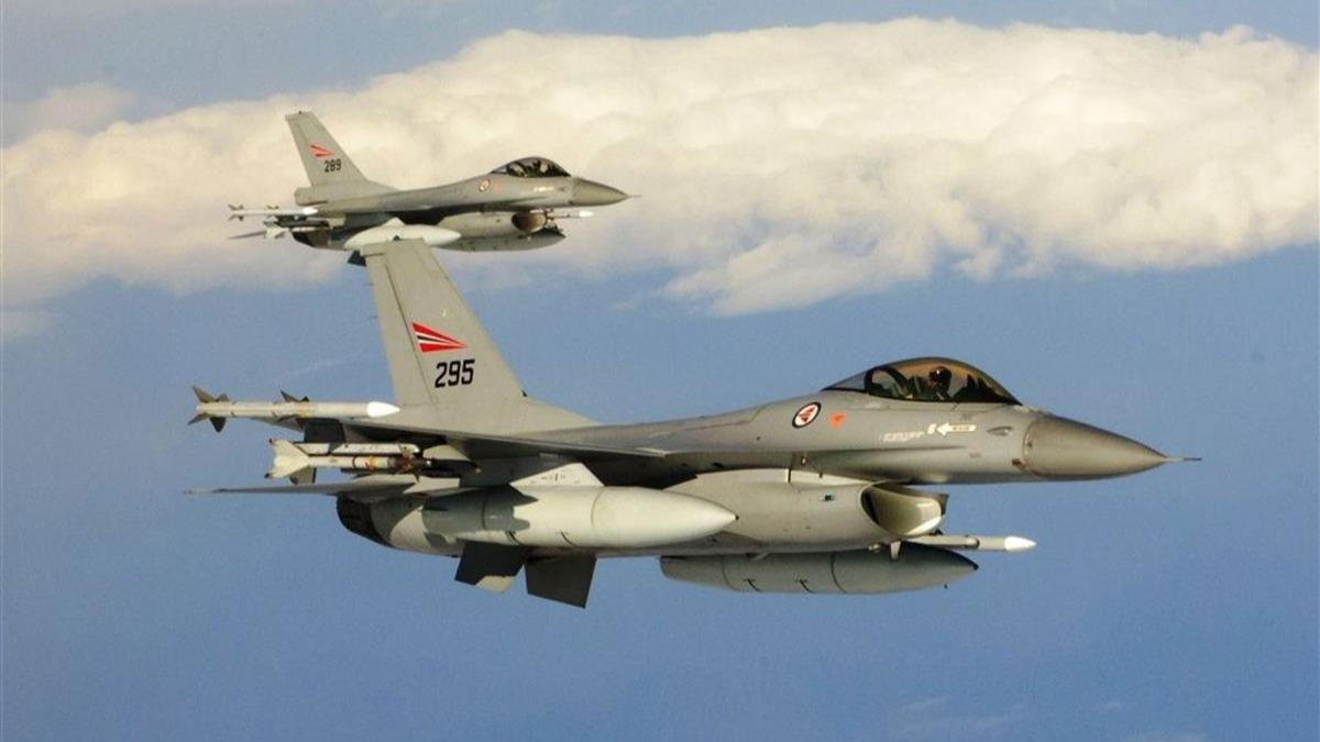 Sava blgesini etkileyecek karar! 6 adet F-16'y hibe edecekler