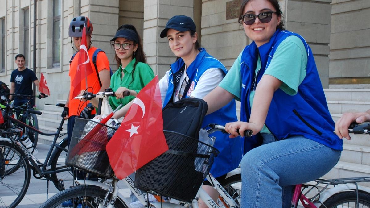 15 Temmuz Demokrasi ve Milli Birlik Gn dolaysyla bisiklet turu yapld