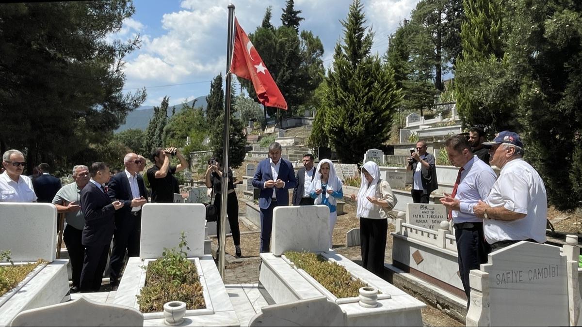 15 Temmuz ehitleri Metin Arslan ve Bar Efe, mezarlar banda anld