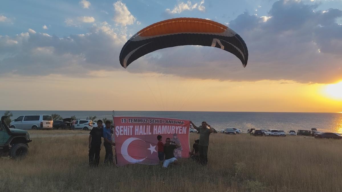 15 Temmuz ehidinin ismi yama paratyle gklerde dalgaland