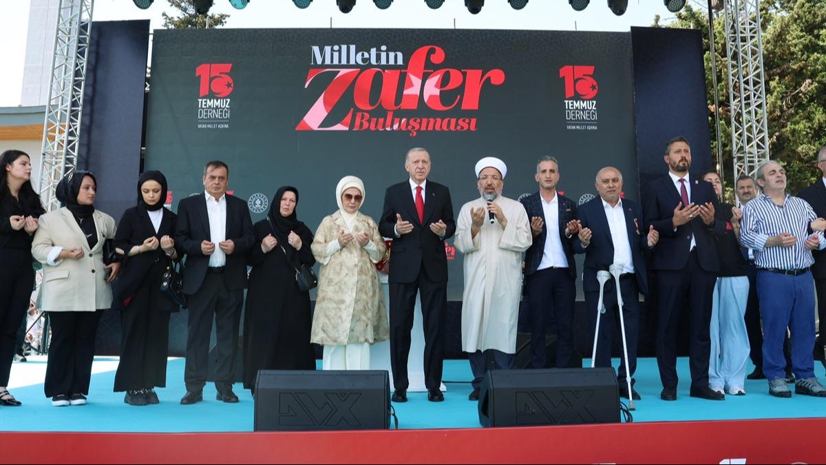 Emine Erdoan'dan '15 Temmuz' paylam: Vatan akyla gsn siper eden tm kahramanlarmza minnettarz