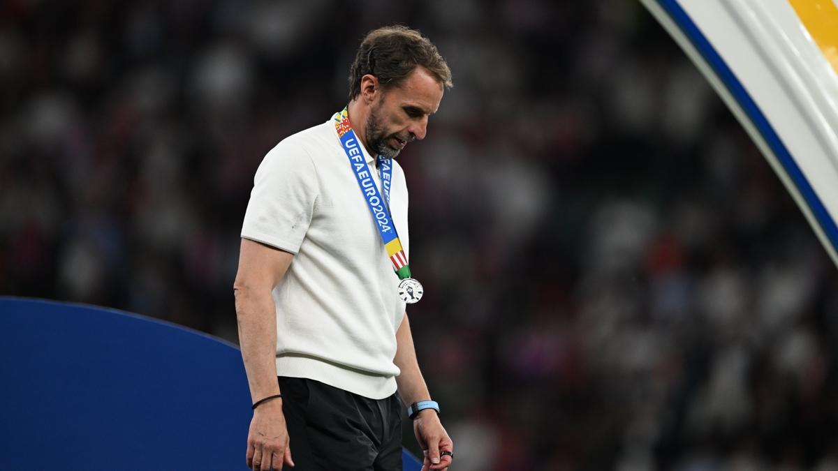 ngiltere'de fatura Gareth Southgate'e kesildi!