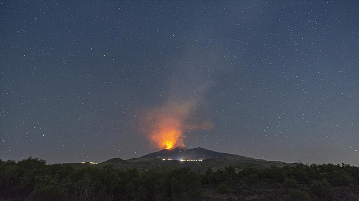 Etna Yanarda'nda volkanik hareketlilik devam ediyor 