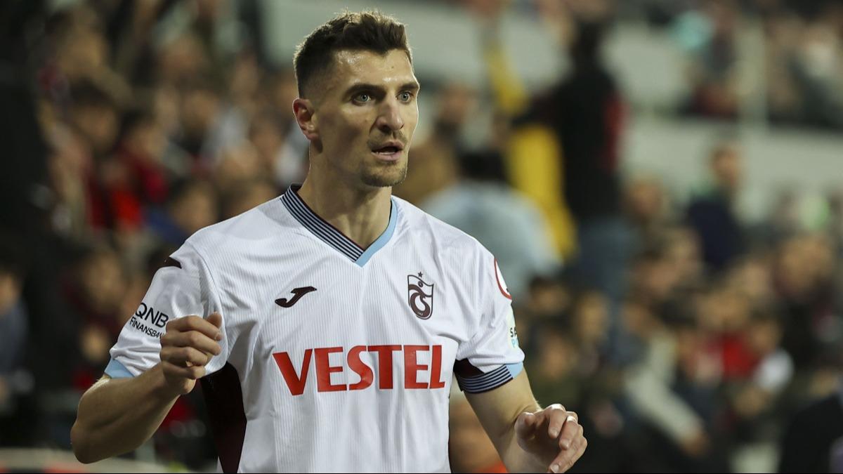 Trabzonspor'dan resmi aklama geldi! Thomas Meunier ile yollar ayrld