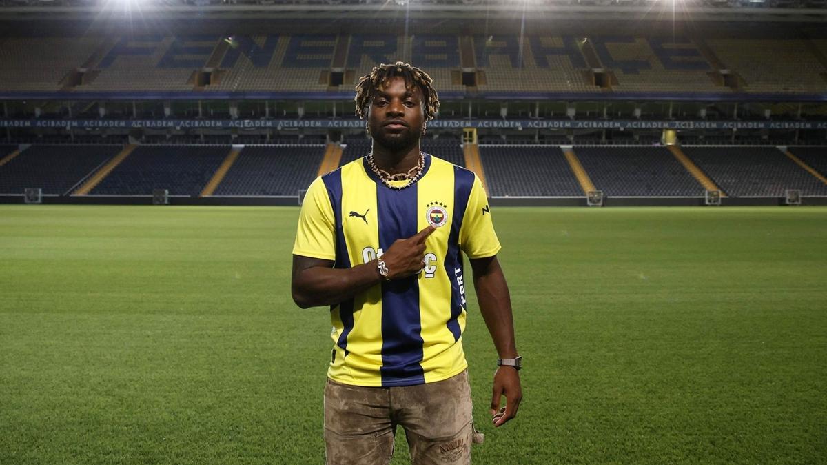 Fenerbahe tarihinin 4. Fransz ismi Saint-Maximin