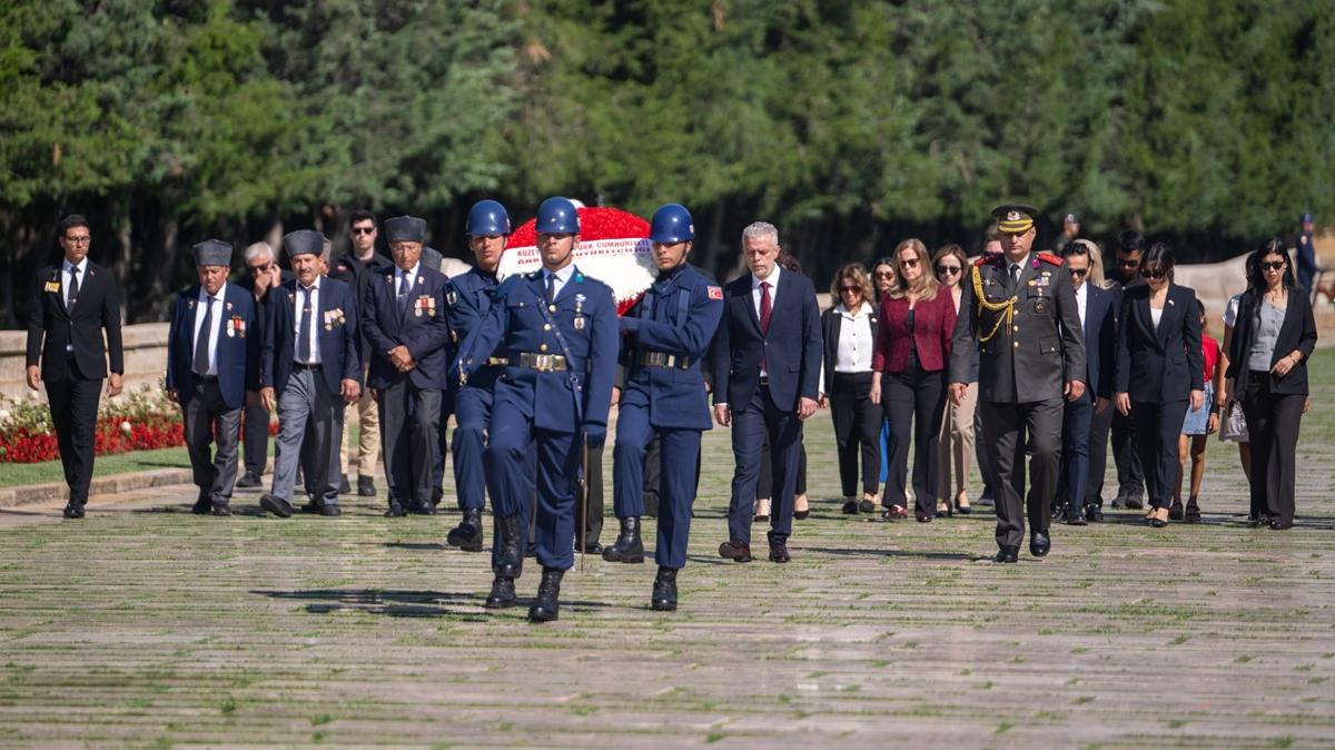 Bykeli smet Korukolu Antkabir'i ziyaret etti