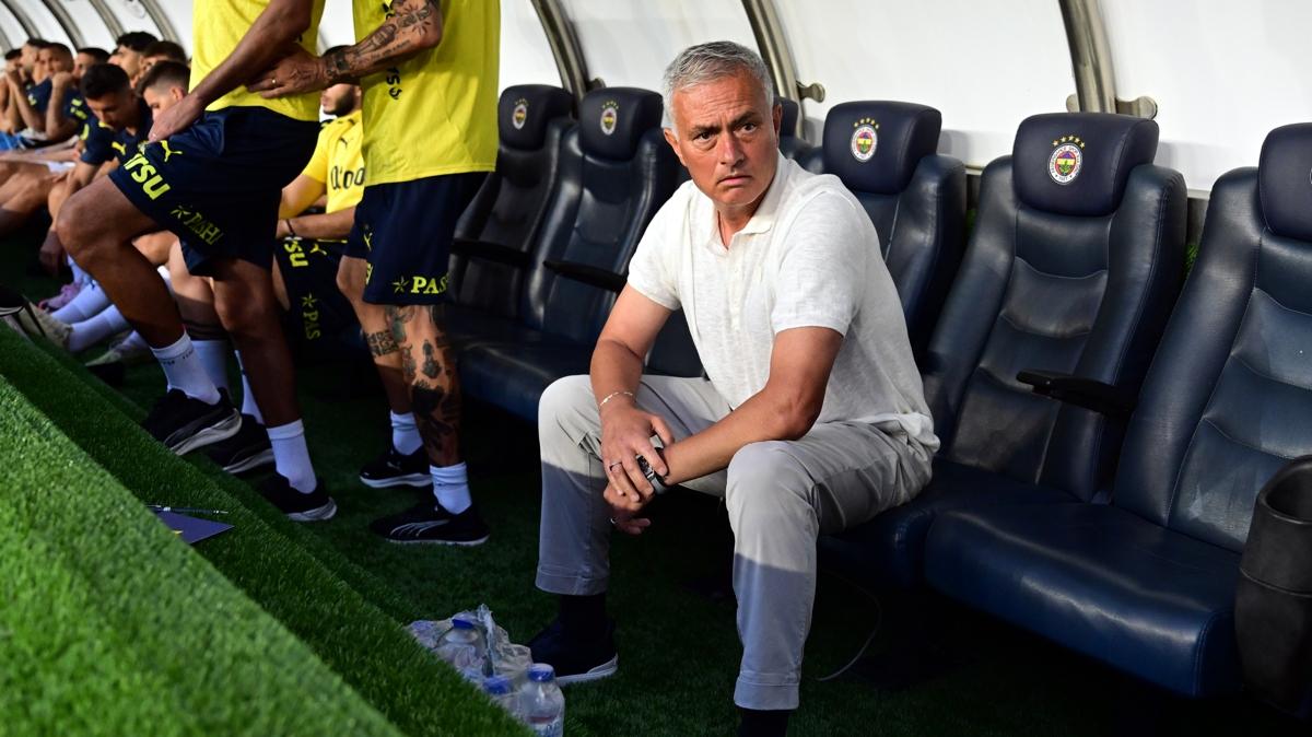 Jose Mourinho'nun kararndan sonra nihai kadro aklanacak