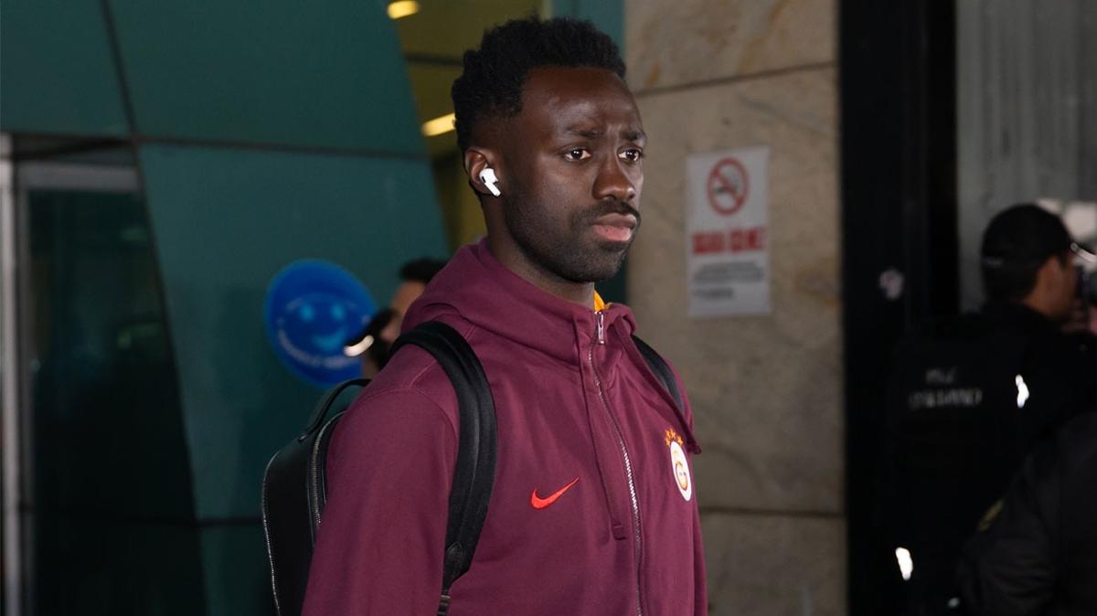 Davinson Sanchez'den transfer iddialarna cevap! lkesinin basnna aklad