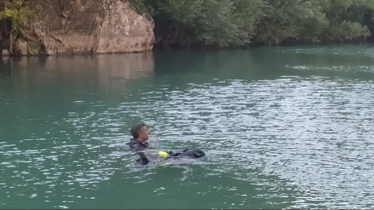 Piknik faciaya dnt! Serinlemek iin girdii Dicle Nehri'nde gzden kayboldu