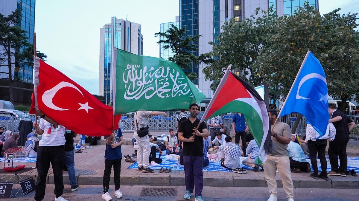 Ankara ve stanbul'da srail'in Gazze'deki katliamlar protesto edildi