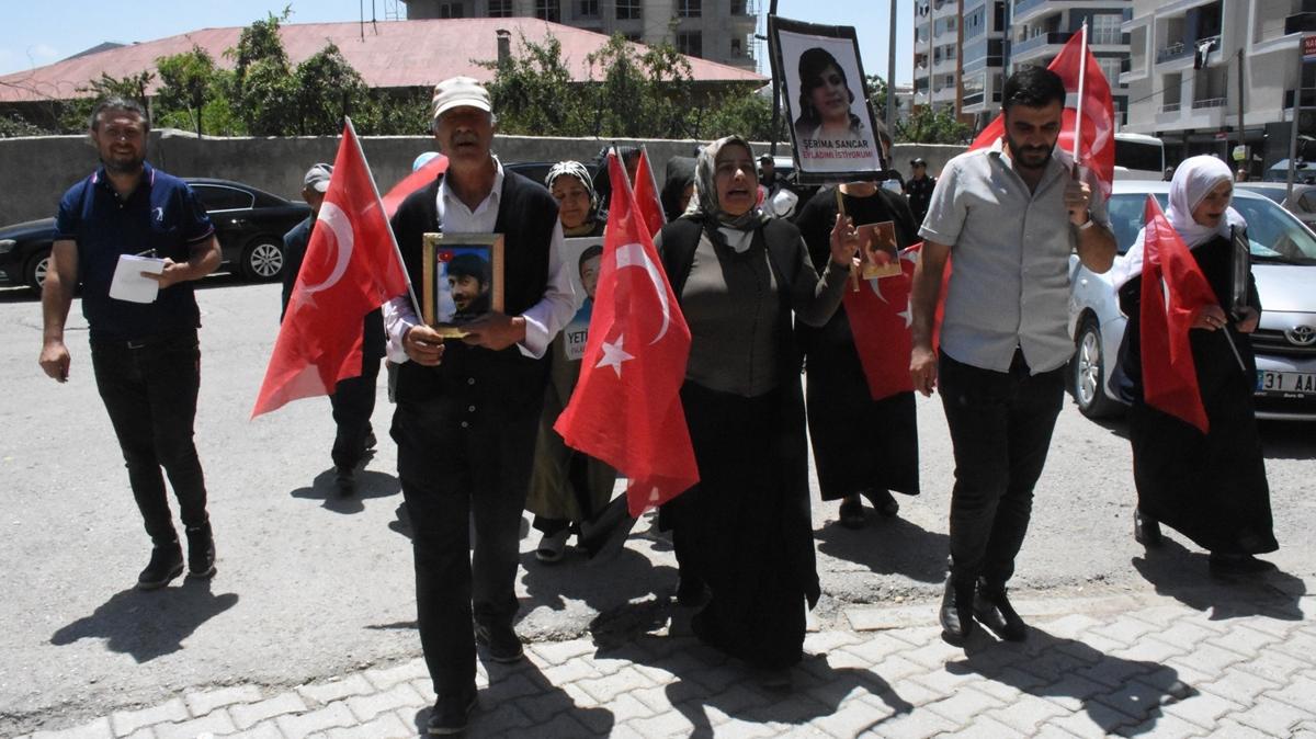 Vanl aileler DEM Parti l Bakanl nndeki eylemlerini srdryor