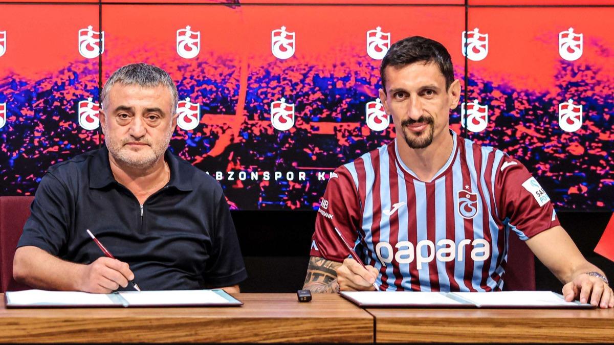 Stefan Savic resmen Trabzonspor'da! 3 yllk anlama