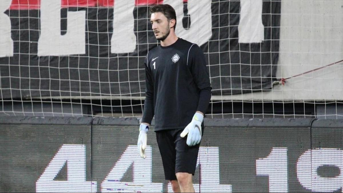 Altay, Ozan Evrim zen ile 2 yllk yeni szleme imzalad