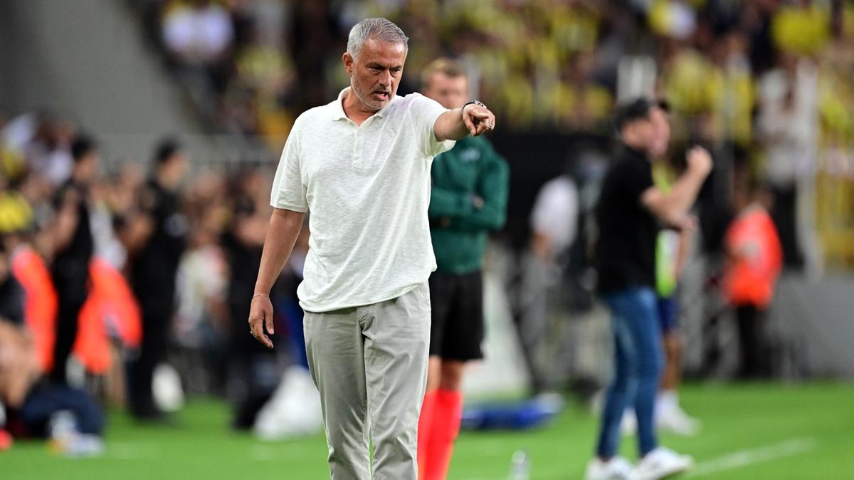 Jose Mourinho'dan ma sonu dikkat eken aklamalar! ''Kazanmak istemiyorum, tur atlamak istiyorum''