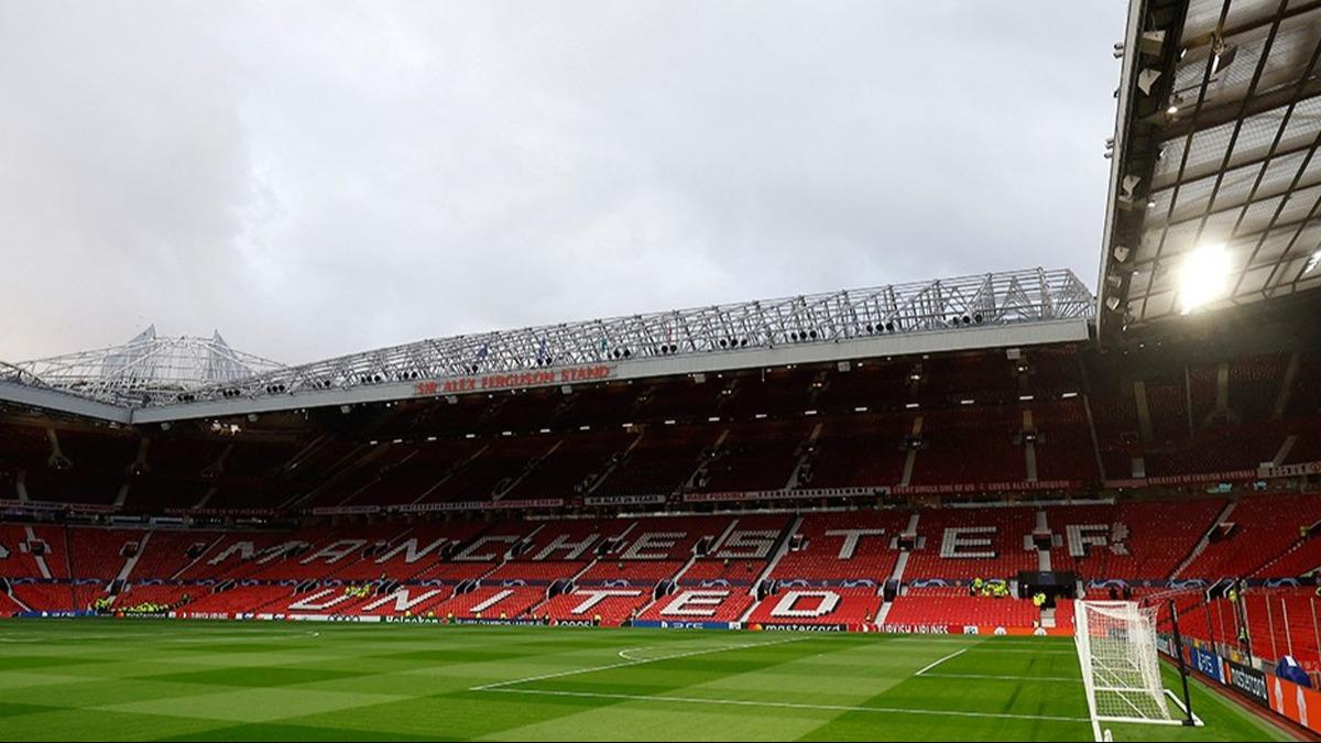 Manchester United'dan 100 bin kiilik yeni stadyum plan